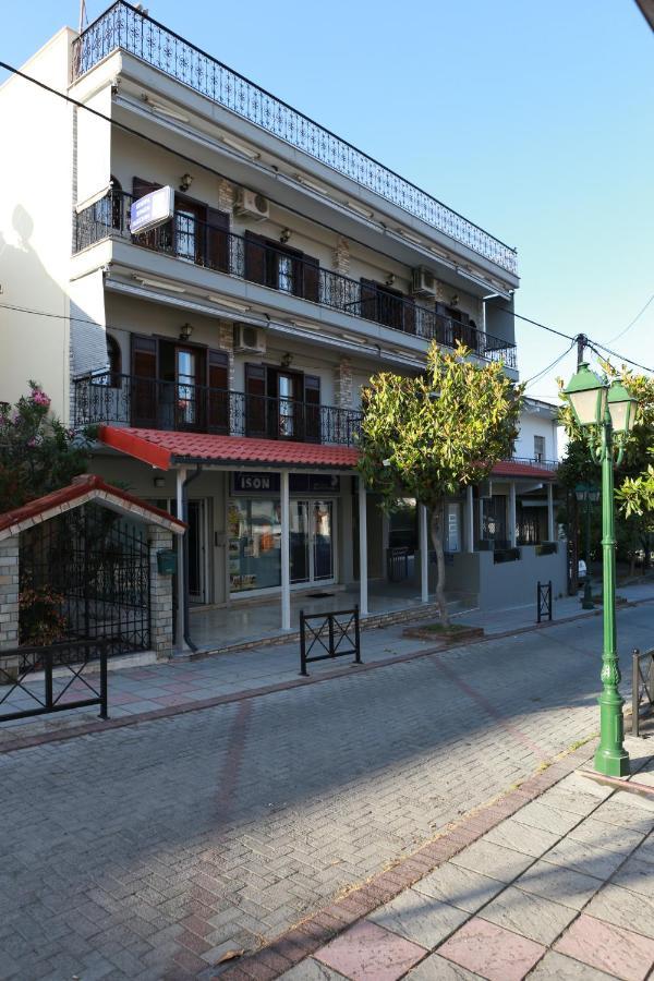 Giotis Apartments Leptokaryá Buitenkant foto